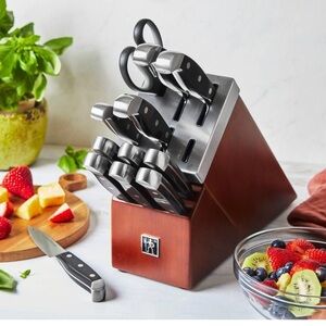 NIB Henckel’s 13pc Self sharpening Stainless Steel Knife Block Set
